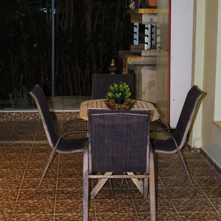 Aura 3' From 3br * Kyparissia