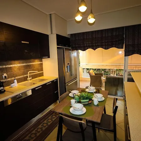 Apartamento Aura 3' From 3br Kyparissia